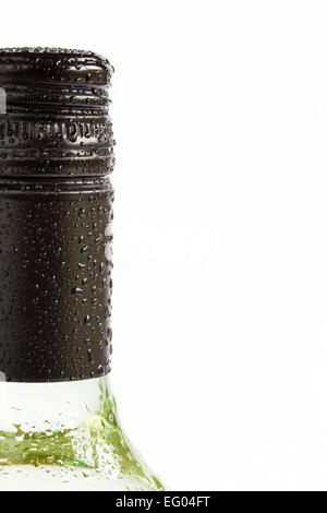 Close up bouteille de vin blanc frais Banque D'Images