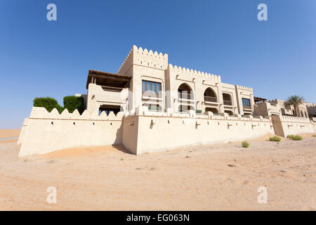 Le Qasr Al Sarab Desert Resort by Anantara à Abu Dhabi, Émirats Arabes Unis Banque D'Images