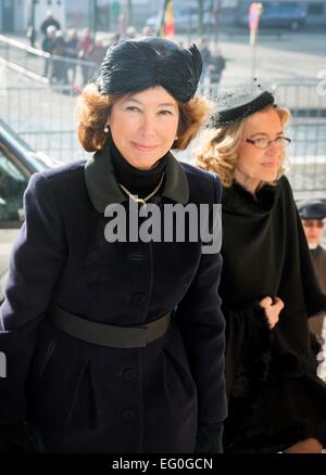 Famille espagnole de la fin de la Reine Fabiola à la masse pour commémorer le décès de membres de la famille royale belge, à la cathédrale de Laeken, Bruxelles, Belgique, 12 février. Photo : Patrick van Katwijk/ POINT DE VUE - PAS DE FIL - SERVICE Banque D'Images