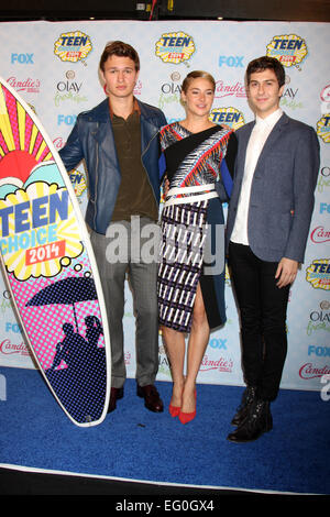 Assister à l'célébrités 2014 Teen Choice Awards Au Shrine Auditorium - Arrivées comprend : Ansel Elgort,Shailene Woodley,Nat Où : Los Angeles, California, United States Quand : 10 août 2014 Banque D'Images