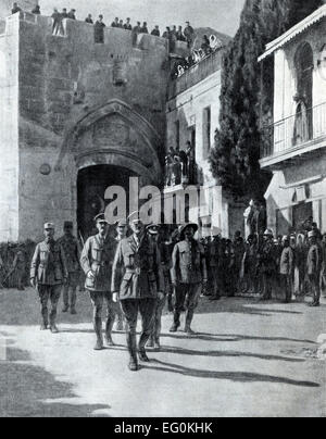 Général Edmund Allenby entre dans Jérusalem à pied 11 Décembre 1917 Banque D'Images