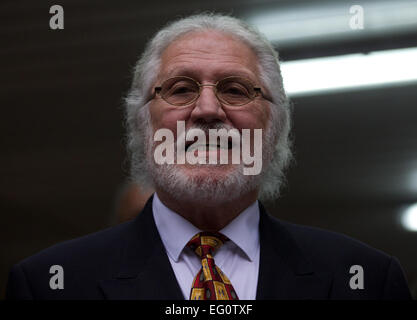 Royaume-uni, Londres : ancien présentateur de radio et de télévision Dave Lee Travis arrive à Southwark Crown Court pour la détermination de la peine dans le centre de Londres le 26 septembre 2014. DJ Britannique vétéran Dave Lee Travis a été reconnu coupable d'attentat à la pudeur après un nouveau procès sur des accusations portées par les femmes datant des années 90. Banque D'Images