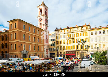 Palais Rusca, marché du livre, Place du Palais, le Vieux Nice, Alpes-Maritimes, Provence-Alpes-Cote d'Azur, France Banque D'Images