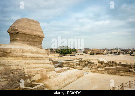 Le Sphinx à l'extérieur, vers Gizeh et Le Caire, Egypte Banque D'Images