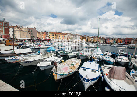 Vue sur le port de Rovinj (J'ai eu dans mon profil) panorama Banque D'Images