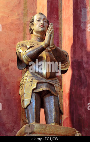 Statue de Ferdinand II d'Aragon, de l'intérieur de l'église du monastère de Saint Jérôme (San Jeronimo), Grenade, Andalousie, Espagne Banque D'Images