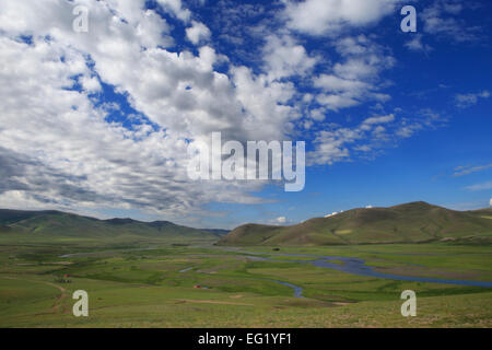 Dans la rivière, près de steppe Kharakhorin, Mongolie Banque D'Images