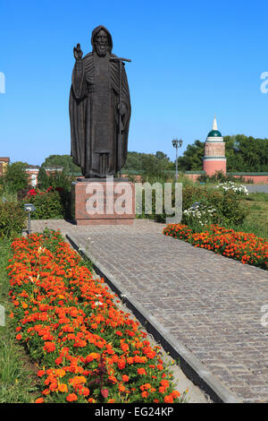 Statue de Saint Serge de Radonezh (1314-1392) à l'Epiphanie ancien monastère Golutvin en Russie, Kolomna Banque D'Images