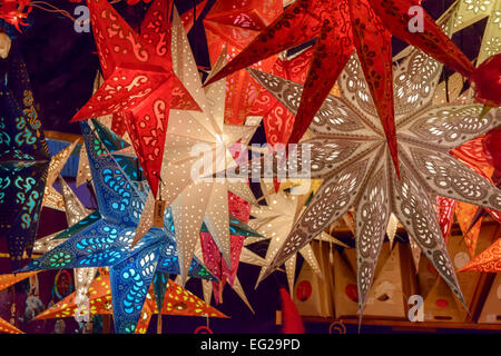 Détail de l'allégé étoiles à caler au marché de Noel en centre-ville, tourné sur dec 02 2014 , Stuttgart, Allemagne Banque D'Images