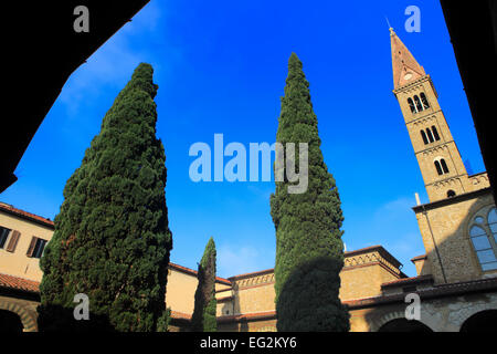 Clocher de l'église Santa Maria Novella, Florence, Toscane, Italie Banque D'Images