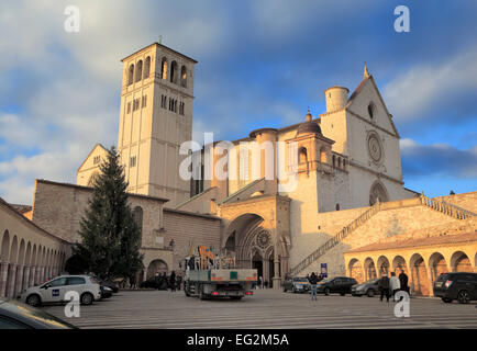 Basilique de San Francesco d'Assisi (Basilique Papale de St François d'assise), Assisi, Umbria, Italie Banque D'Images