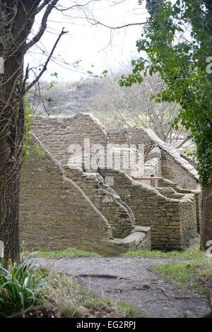 Tyneham village, dorset, fermé au public pendant les tirs en direct comme maintenant sur MOD de tir. Banque D'Images