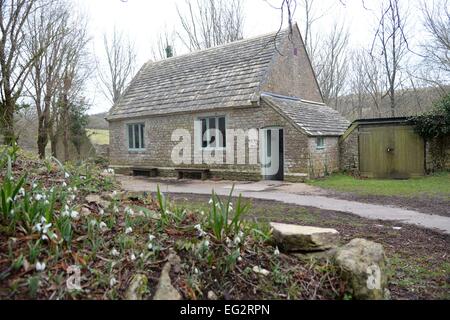 Dans Tyneham perce-neige village, Dorset, fermé au public pendant les tirs en direct comme maintenant sur MOD de tir. Banque D'Images