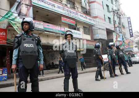 Dhaka, Bangladesh. Feb 15, 2015. Parti nationaliste du Bangladesh (BNP)-led-20 alliances parti appelé une grève nationale de 72 heures pour un dialogue exigeant l'élection nationale de Dhaka, 15 février 2015. Mamunur Rashid/crédit : Alamy Live News Banque D'Images