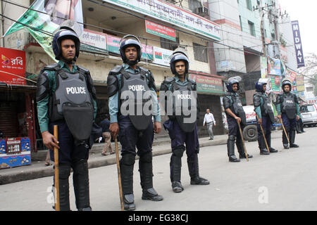 Dhaka, Bangladesh. Feb 15, 2015. Parti nationaliste du Bangladesh (BNP)-led-20 alliances parti appelé une grève nationale de 72 heures pour un dialogue exigeant l'élection nationale de Dhaka, 15 février 2015. Mamunur Rashid/crédit : Alamy Live News Banque D'Images