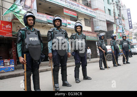 Dhaka, Bangladesh. Feb 15, 2015. Parti nationaliste du Bangladesh (BNP)-led-20 alliances parti appelé une grève nationale de 72 heures pour un dialogue exigeant l'élection nationale de Dhaka, 15 février 2015. Mamunur Rashid/crédit : Alamy Live News Banque D'Images