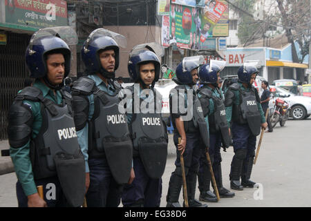 Dhaka, Bangladesh. Feb 15, 2015. Parti nationaliste du Bangladesh (BNP)-led-20 alliances parti appelé une grève nationale de 72 heures pour un dialogue exigeant l'élection nationale de Dhaka, 15 février 2015. Mamunur Rashid/crédit : Alamy Live News Banque D'Images