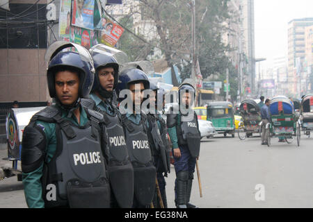 Dhaka, Bangladesh. Feb 15, 2015. Parti nationaliste du Bangladesh (BNP)-led-20 alliances parti appelé une grève nationale de 72 heures pour un dialogue exigeant l'élection nationale de Dhaka, 15 février 2015. Mamunur Rashid/crédit : Alamy Live News Banque D'Images