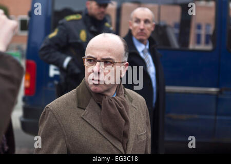 Copenhague, Danemark, le 15 février 2015 : Ministre de l'Intérieur, M. Bernard Cazeneuve, visite les lieux du crime pour l'attaque terroriste de samedi à Copenhague. Credit : OJPHOTOS/Alamy Live News Banque D'Images