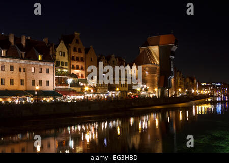 Vieille ville de Gdansk dans la nuit Banque D'Images