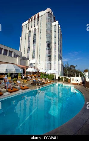 La piscine au Sunset Tower Hotel, Sunset Strip à Los Angeles, CA Banque D'Images
