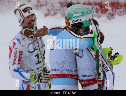 Felix Neureuter (R) et Fritz Dopfer de Allemagne réagir à côté d'or Jean Baptiste Grange de la France (L) après la mens slalom aux Championnats du Monde de Ski Alpin à Vail - Beaver Creek, Colorado, USA, 15 février 2015. Photo : Stephan Jansen/dpa Banque D'Images