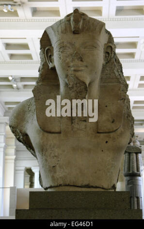 Amenhotep III, également connu sous le nom d'Aménophis le Magnifique. Pharaon sur la xviiième dynastie. À propos de 1386-1349 BC. Nouvel Empire égyptien. Statue colossale. À partir de Thèbes. British Museum. Londres. L'Angleterre. United Kingdom. Banque D'Images