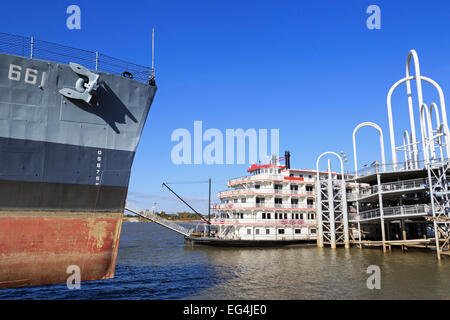 Bateau à aubes, le Mississippi River Dock de digue, Baton Rouge, Louisiane, Etats-Unis Banque D'Images