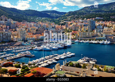 29.05.2013, Monaco, Monte-Carlo : Vue de yachts de luxe dans le Port Hercule, Etats-Uni, Piscine, Hirondelle Banque D'Images