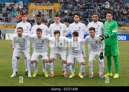 Pise, Italie. 16 Février, 2015. Hellas Verona line-up du groupe l'équipe de football/soccer match de finale du tournoi de Viareggio : entre 2-1 Hellas Verona Arena Garibaldi au stade de Pise, Italie . Credit : Maurizio Borsari/AFLO/Alamy Live News Banque D'Images