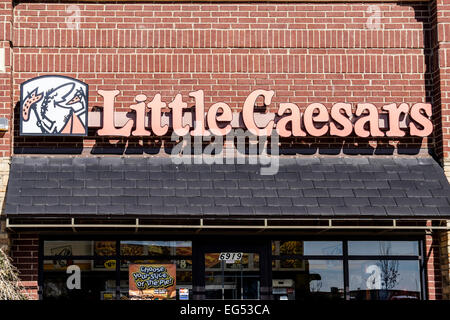 Pizzeria Little Caesars storefront à Oklahoma City, Oklahoma, USA. Banque D'Images