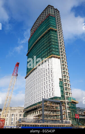 Centre Point tower, centre de Londres, au Royaume-Uni. En ce moment en rénovation pour fournir des logements de luxe et des boutiques Banque D'Images