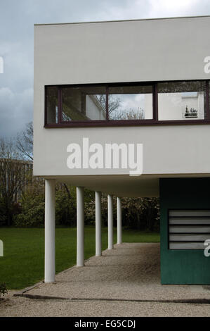 La France. Poissy. Villa Savoye. Conçu par des architectes suisses Le Corbusier (1887-1965). 1928-1931. Style international. Banque D'Images