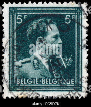 Belgique-vers 1950:un timbre imprimé en Belgique montre libre de Léopold III régna comme Roi des Belges de 1934 à 1951, ic Banque D'Images
