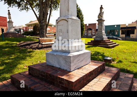 Monument avec une dédicace à esclaves du Sud, le parc des Confédérés Fort Mill en Caroline du Sud États-Unis d'Amérique USA Banque D'Images