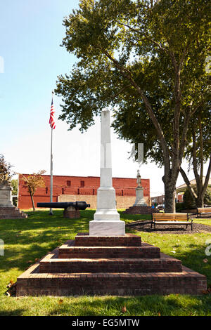 Monument avec une dédicace à esclaves du Sud, le parc des Confédérés Fort Mill en Caroline du Sud États-Unis d'Amérique USA Banque D'Images