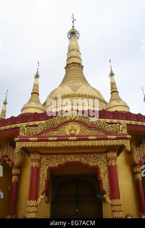 Bangladesh 6 mars 2010. Temple d'or, un célèbre monastère bouddhiste près de Banderban dans les Chittagong Hill Tracts du Banglade Banque D'Images