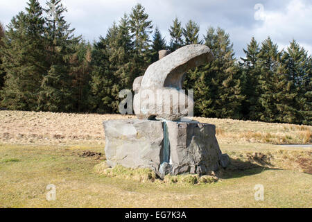 Deux pièces figure inclinables Glenkiln Henry Moore l'Ecosse Banque D'Images