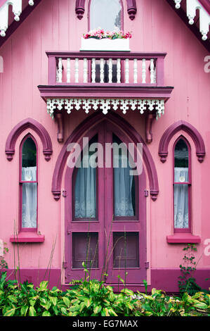 Gingerbread cottages, Oak Bluffs, Martha's Vineyard, Massachusetts, USA Banque D'Images