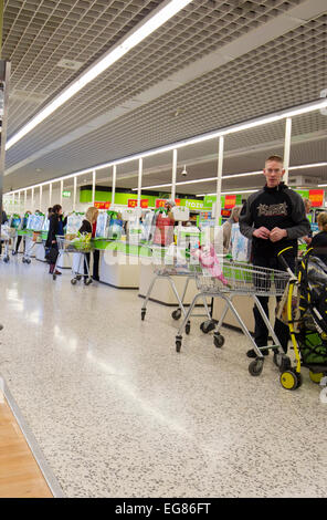 À l'intérieur magasin Asda Kendal Banque D'Images