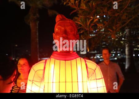 Sydney, Australie. 19 février 2015. Lanternes des guerriers de terre cuite à la roche à Hickson Road, Dawes Point pour célébrer le Nouvel An chinois. Crédit : Richard Milnes/Alamy Live News Banque D'Images