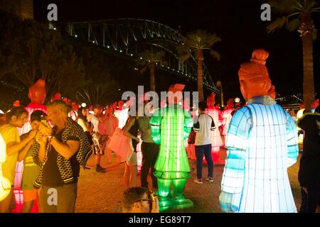 Sydney, Australie. 19 février 2015. Lanternes des guerriers de terre cuite à la roche à Hickson Road, Dawes Point pour célébrer le Nouvel An chinois. Crédit : Richard Milnes/Alamy Live News Banque D'Images