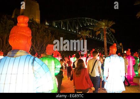 Sydney, Australie. 19 février 2015. Lanternes des guerriers de terre cuite à la roche à Hickson Road, Dawes Point pour célébrer le Nouvel An chinois. Crédit : Richard Milnes/Alamy Live News Banque D'Images