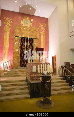 Londres, Royaume-Uni. 19 Février, 2015. Les dirigeants de la foi à la Synagogue de Londres au cours de la marche pour la paix en pèlerinage à travers Londres. Crédit : Jeff Gilbert/Alamy Live News Banque D'Images