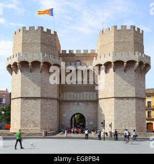 Anciennes tours (Torres de Serranos) à Valence, Espagne Banque D'Images