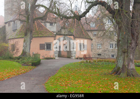 La porte du château dans le jardin Burg, Rothenburg ob der Tauber, Allemagne Banque D'Images