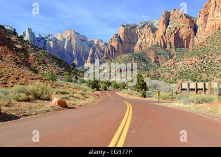 Red Rock mountain landscape in Zion National Park, Utah Banque D'Images