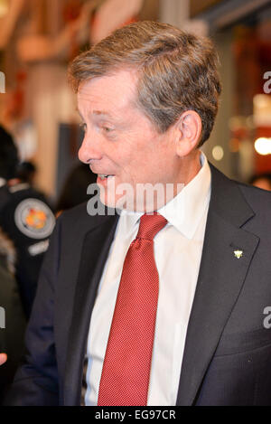 TORONTO, ONTARIO/CANADA - Mercredi 18 Février 2015 : le maire de Toronto, John Tory assiste aux événements du Nouvel An chinois dans la Chine Splendide Mall, Toronto, Canada. Banque D'Images