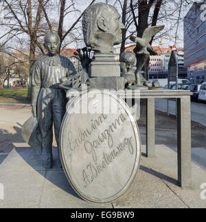 Statue commémorative sur Burgstrasse à Friedrich Wilhelm Adolph Diesterweg, éducateur et penseur allemand, Berlin, Allemagne Banque D'Images