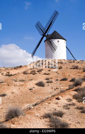 L'Espagnol Moulin près de Tembleque dans la province de Tolède, Castille-La Manche, Espagne. Banque D'Images